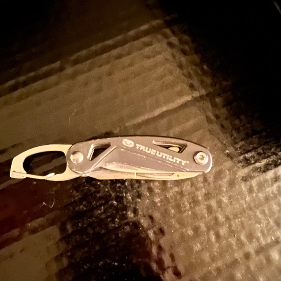 Multi key ring tool - Picture 2 of 2